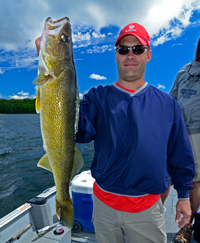 image of of Daikin Fisharoo Duane Rothstein with giant Walleye