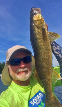 image of greag clusiau with big walleye