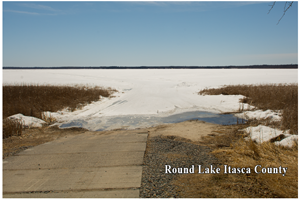 image of access ramp at round lake