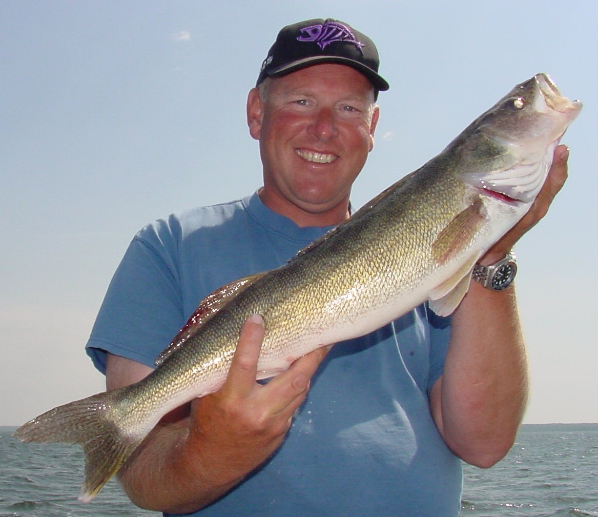 L'immagine “http://www.jeffsundin.com/walleye%20jeff%2063002.JPG” non può essere visualizzata poiché contiene degli errori.