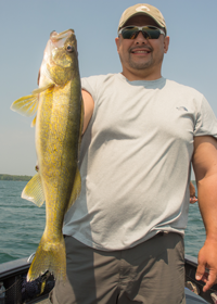 image of Jeff Minton with big Walleye