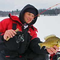 image of Reed Ylitalo holding Bluegill