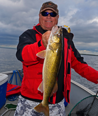 image Leroy Kramer holding nice Walleye