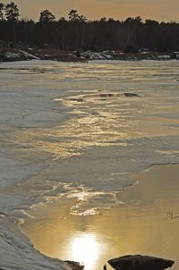 image of ice conditions on Lake Winnibigoshish