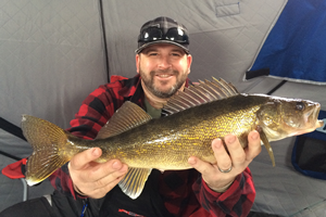 image of lake winnie walleye