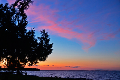 image of sunset at the lake