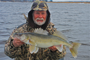 image of greg clusiau with Rainy River Walleye